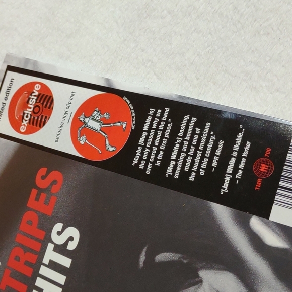 New The White Stripes Greatest Hits LP with Bonus Slip Mat - Picture 4 of 9